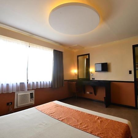 Fernandina 88 Suites Hotel ケソンシティ エクステリア 写真