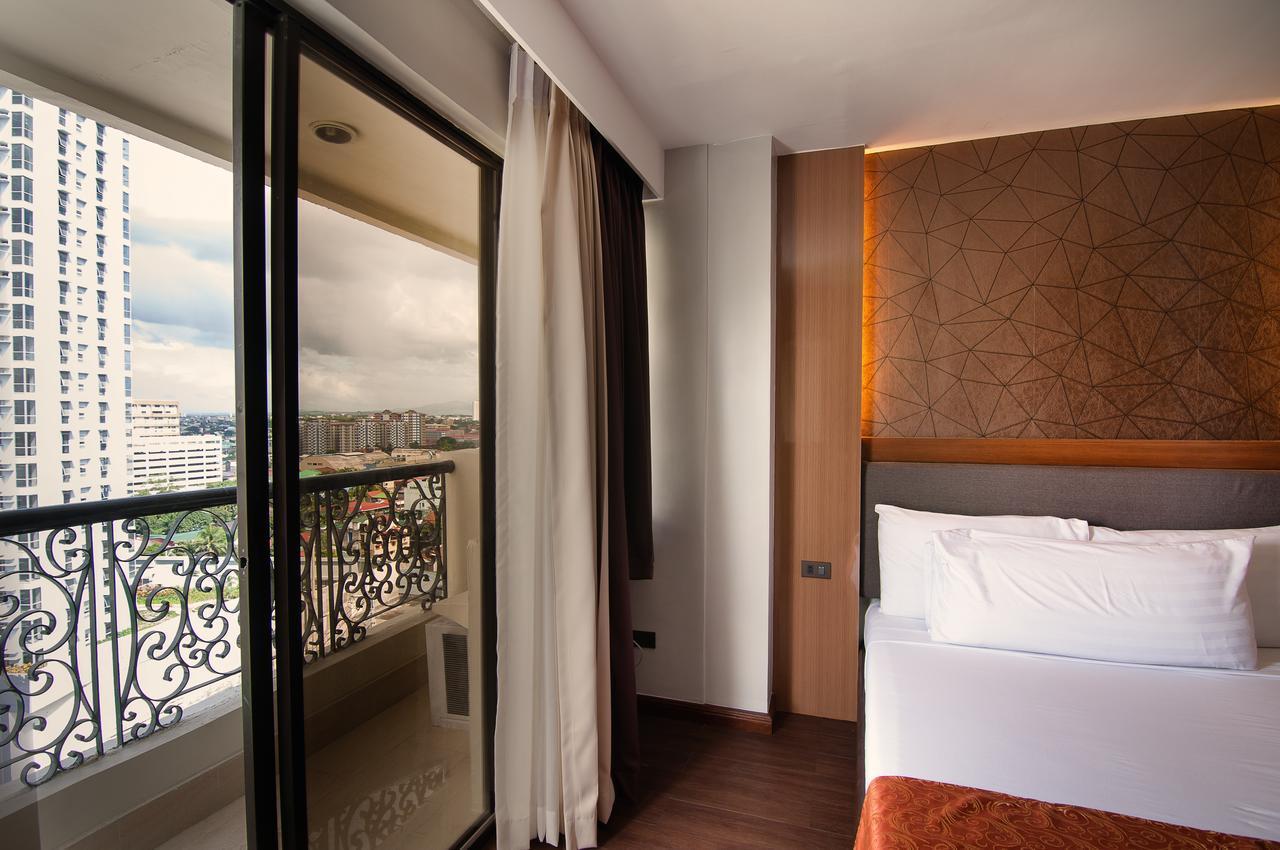 Fernandina 88 Suites Hotel ケソンシティ エクステリア 写真