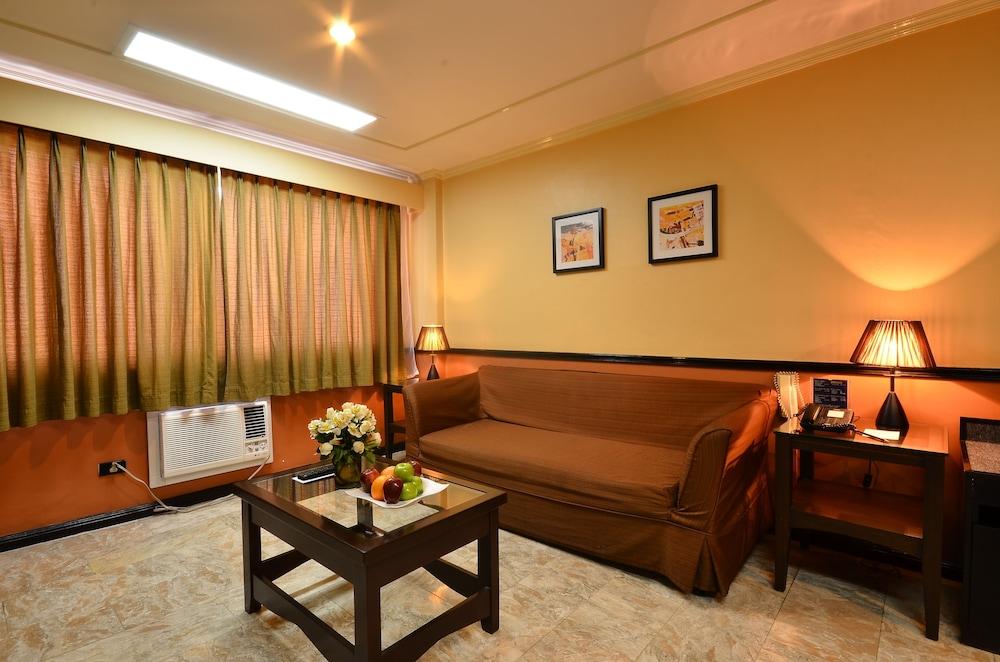 Fernandina 88 Suites Hotel ケソンシティ エクステリア 写真