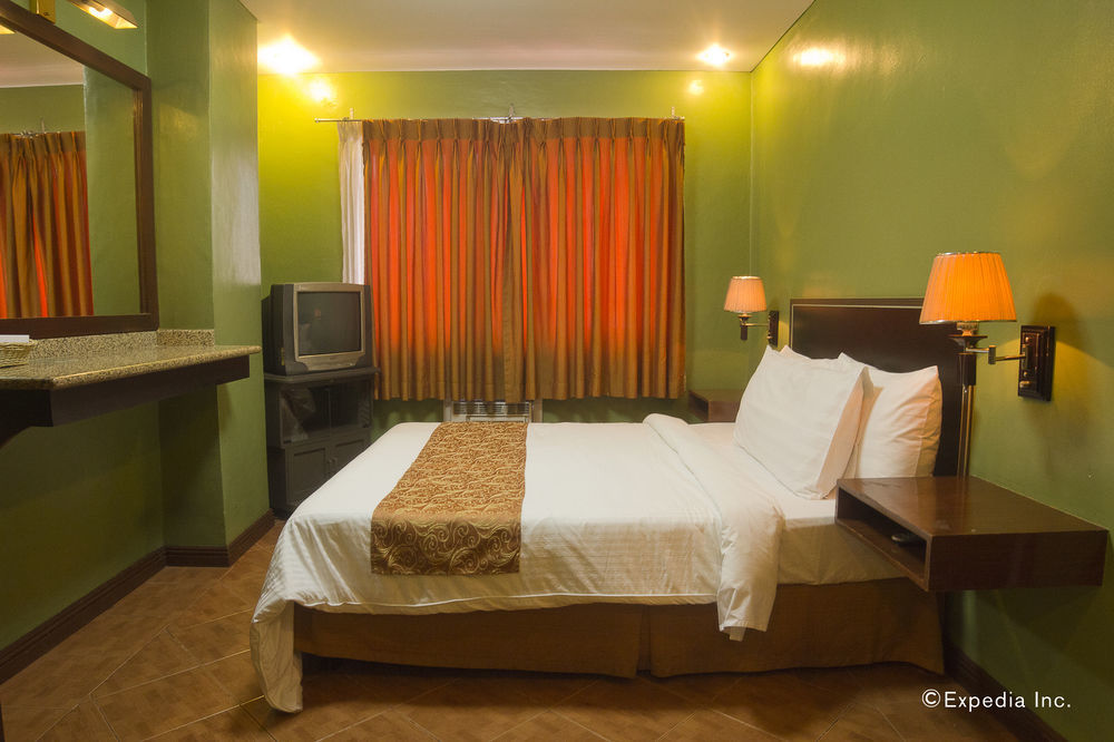Fernandina 88 Suites Hotel ケソンシティ エクステリア 写真