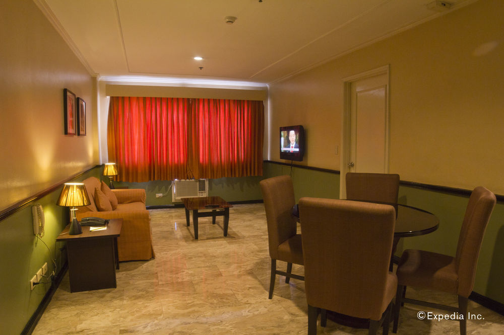 Fernandina 88 Suites Hotel ケソンシティ エクステリア 写真