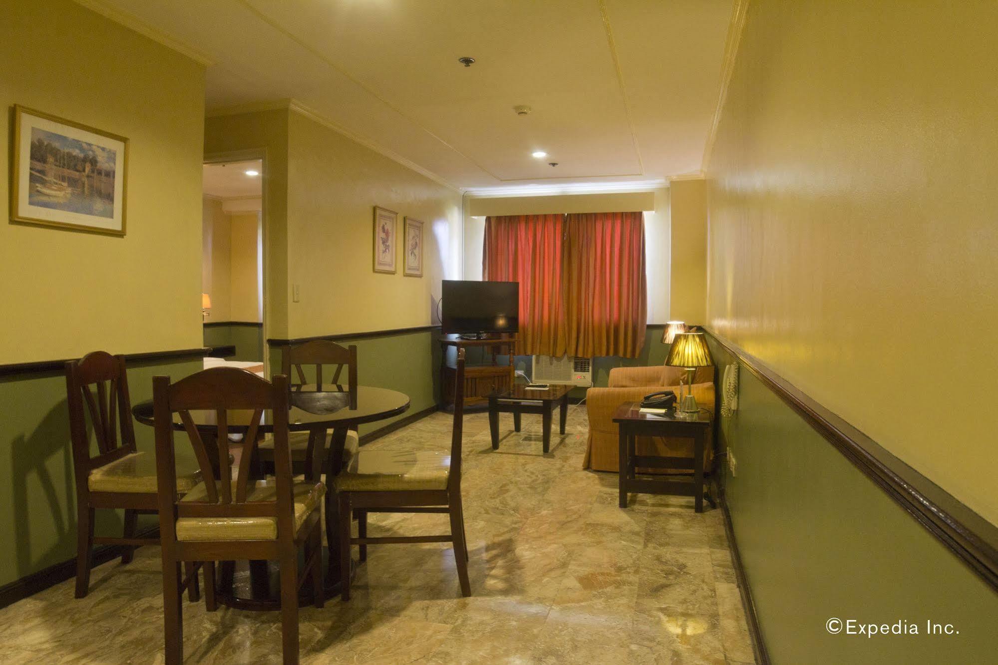 Fernandina 88 Suites Hotel ケソンシティ エクステリア 写真